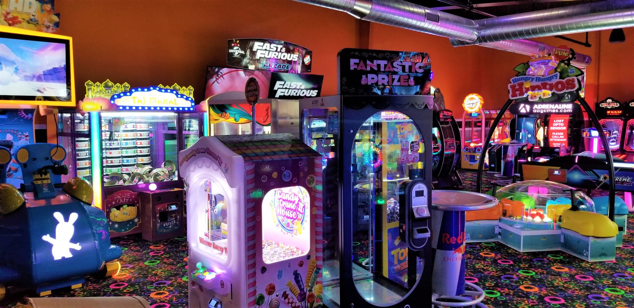 Hampton Lanes arcade